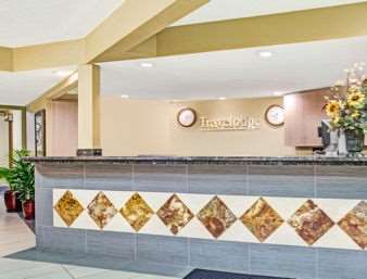 Knights Inn Aurora Interior photo
